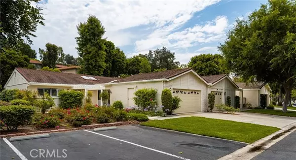 Laguna Woods, CA 92637,3325 Via Carrizo #A