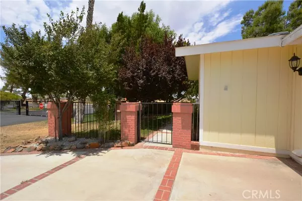 Apple Valley, CA 92308,21621 Sandia #16