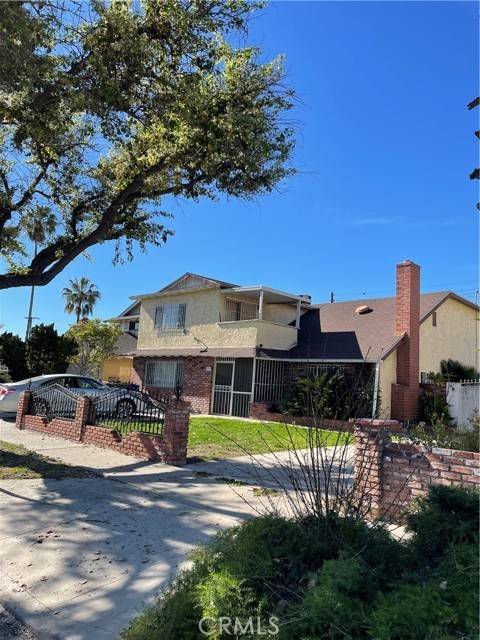 825 E Claude Street, Carson, CA 90746