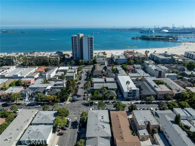 1273 E. 1st #1E, Long Beach, CA 90802