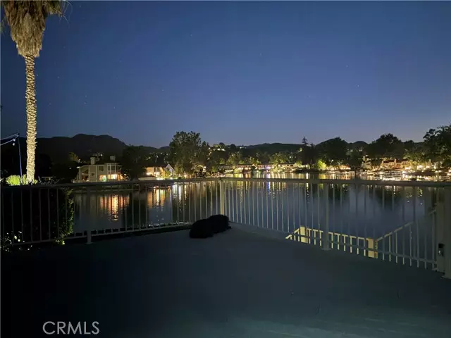 Westlake Village, CA 91361,2528 Northshore Lane