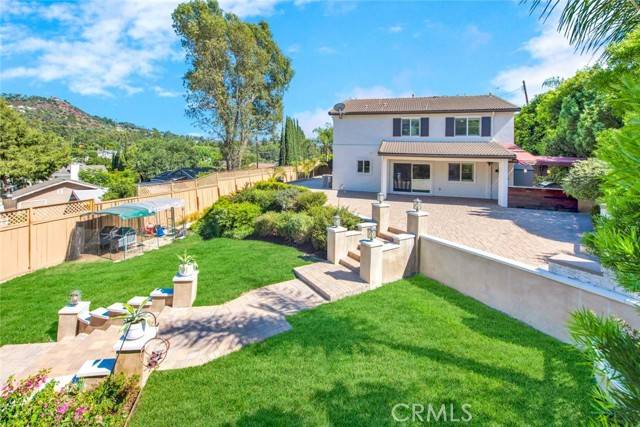 10385 Cresthaven Lane, North Tustin, CA 92705