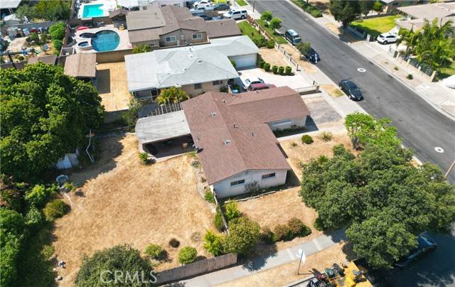 1811 S Golden West Avenue, Santa Ana, CA 92704