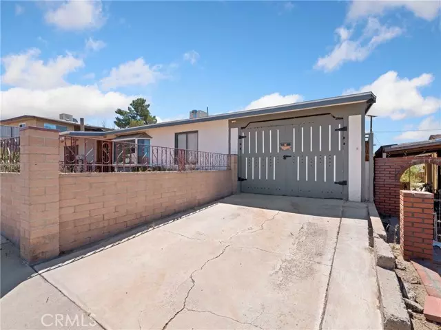 230 S Muriel Drive, Barstow, CA 92311