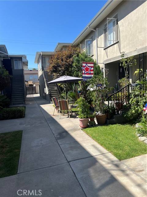 632 E Carson Street, Long Beach, CA 90807