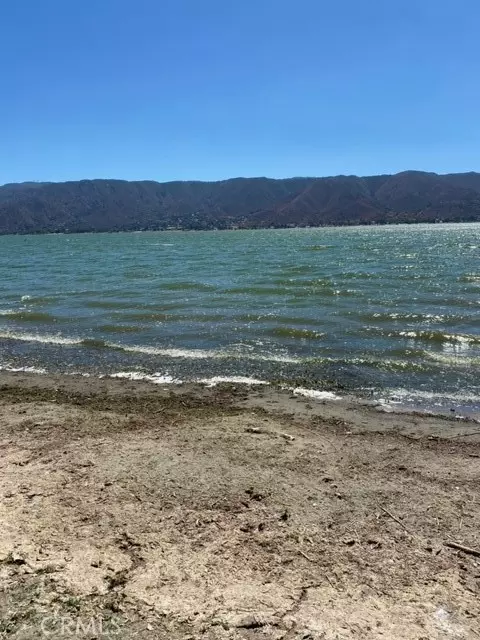 Lake Elsinore, CA 92532,0 Lakeshore