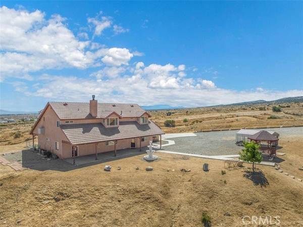 8164 Flowerfield, Phelan, CA 92371