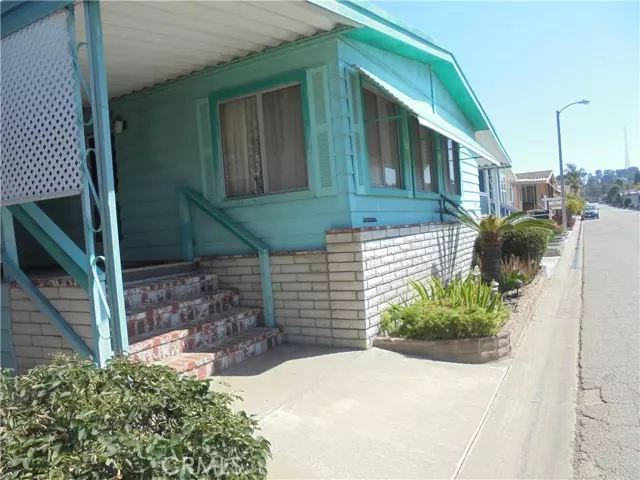 Rancho Dominguez, CA 90220,2601 E Victoria #275