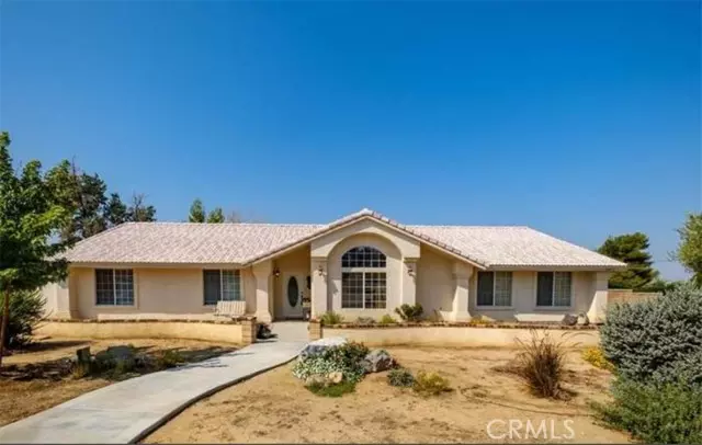 19977 Ottawa Road, Apple Valley, CA 92308