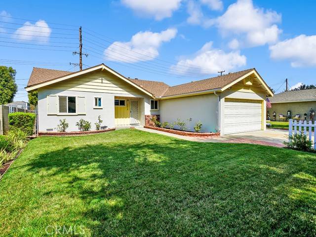 925 Virginia Avenue, Santa Ana, CA 92706