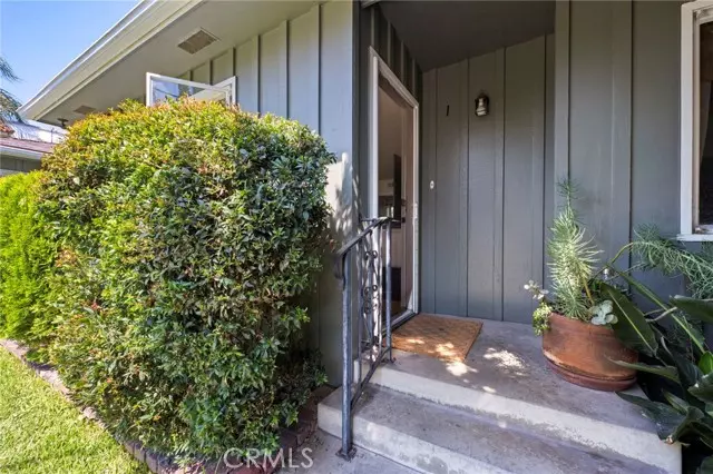 374 Carroll Park #1, Long Beach, CA 90814