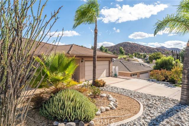 30376 Early Round Drive, Canyon Lake, CA 92587