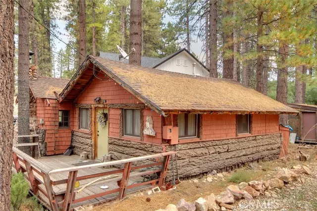 851 Jay Bird Lane, Big Bear Lake, CA 92315