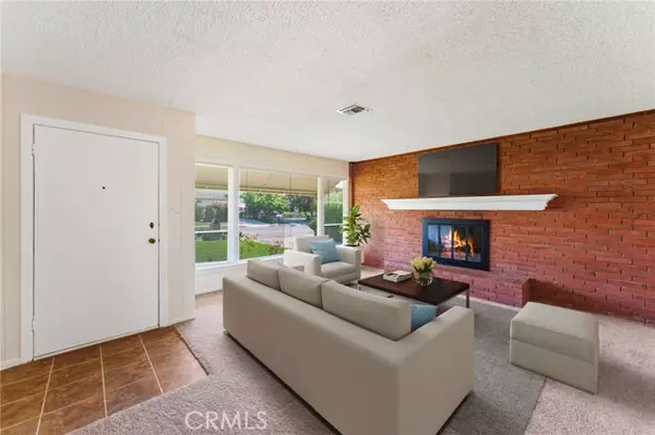 1026 W 18th Street, Costa Mesa, CA 92627