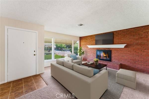 1026 W 18th Street, Costa Mesa, CA 92627