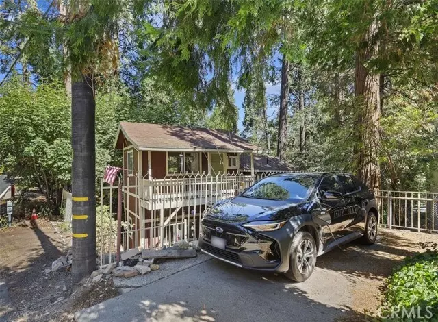 Crestline, CA 92325,735 Ca-138