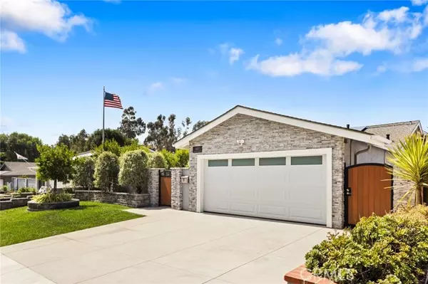 San Clemente, CA 92673,607 Avenida Vaquero