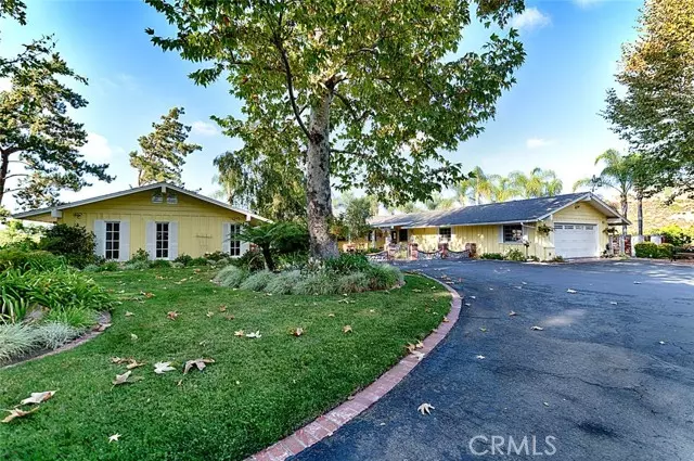 1517 Macadamia Drive, Fallbrook, CA 92028