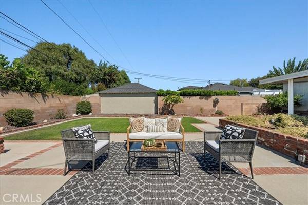 3929 Falcon Avenue, Long Beach, CA 90807