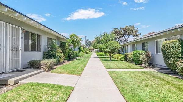 2026 E Santa Clara Avenue #C3, Santa Ana, CA 92705