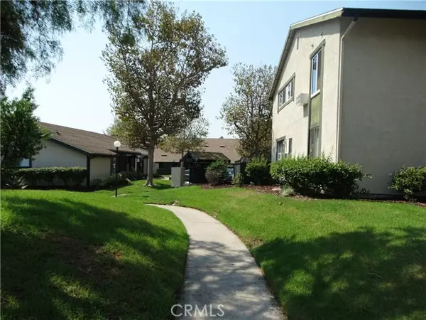 23236 Orange Avenue #5, Lake Forest, CA 92630