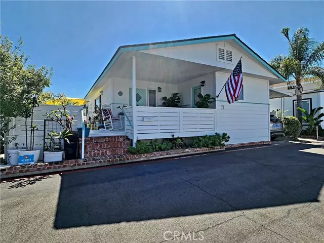 Newport Beach, CA 92660,72 Saratoga