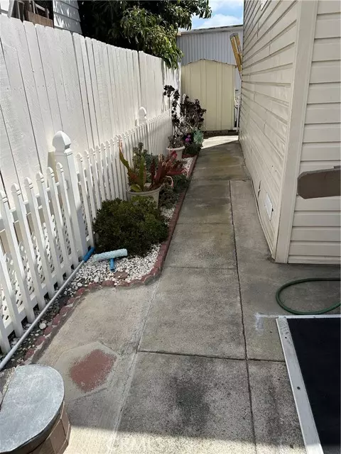 Westminster, CA 92583,15621 Beach #115