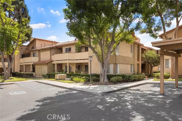 Yorba Linda, CA 92887,5255 Box Canyon Court #23C