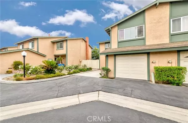 Cypress, CA 90630,5426 Villa Way #7