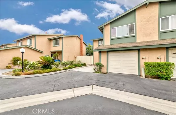 Cypress, CA 90630,5426 Villa Way #7