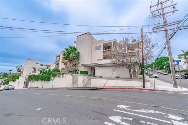 2575 E 19th Street #38, Signal Hill, CA 90755