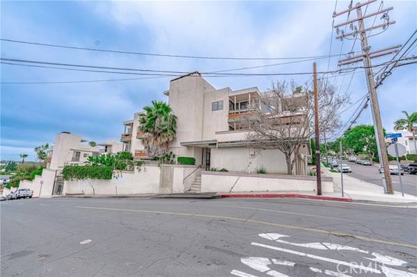 2575 E 19th Street #38, Signal Hill, CA 90755