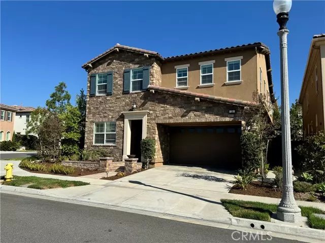 Lake Forest, CA 92630,10 Lark