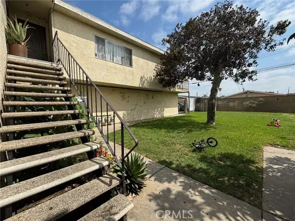 Huntington Beach, CA 92647,17412 Dairyview Circle