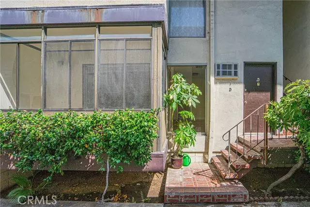 619 E Olive Avenue #D, Burbank, CA 91501