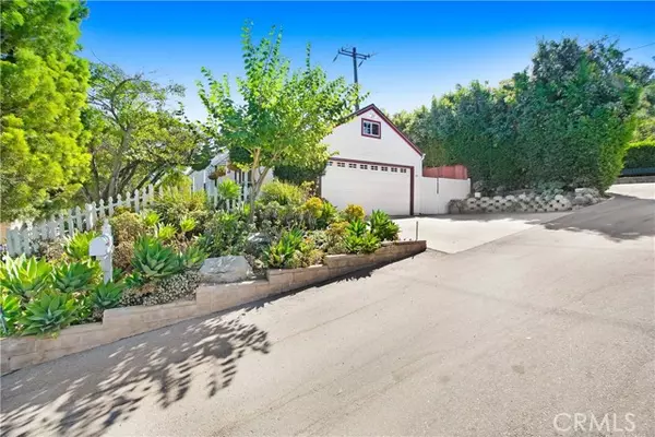 284 Heavenly Valley Road, Newbury Park, CA 91320