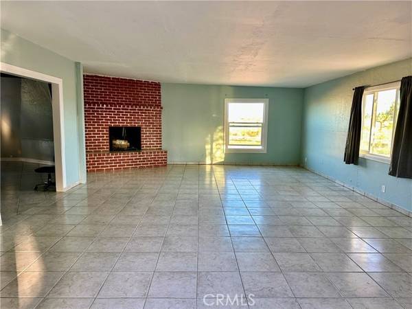 11550 White Road #A, Victorville, CA 92392