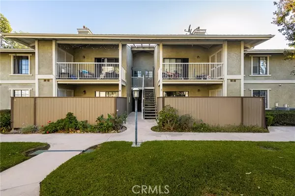 1161 Packers Circle #97, Tustin, CA 92780