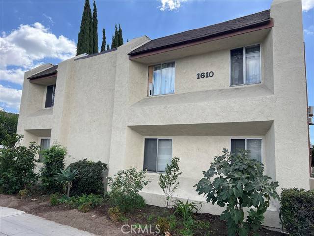 1610 W Civic Center Drive, Santa Ana, CA 92703