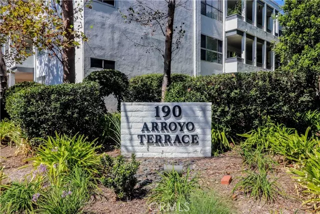 190 Arroyo #211, Pasadena, CA 91103