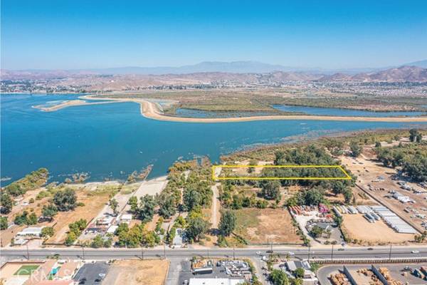 0 371-130-012, Lake Elsinore, CA 92530