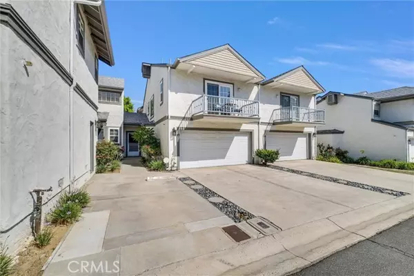 871 W Country View #45, La Habra, CA 90631