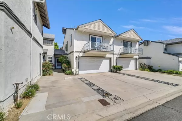 871 W Country View #45, La Habra, CA 90631