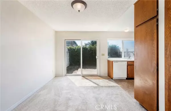 Huntington Beach, CA 92646,9508 Pettswood Drive #6