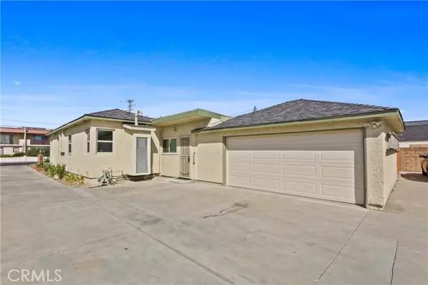 Bellflower, CA 90706,17432 Virgina Avenue