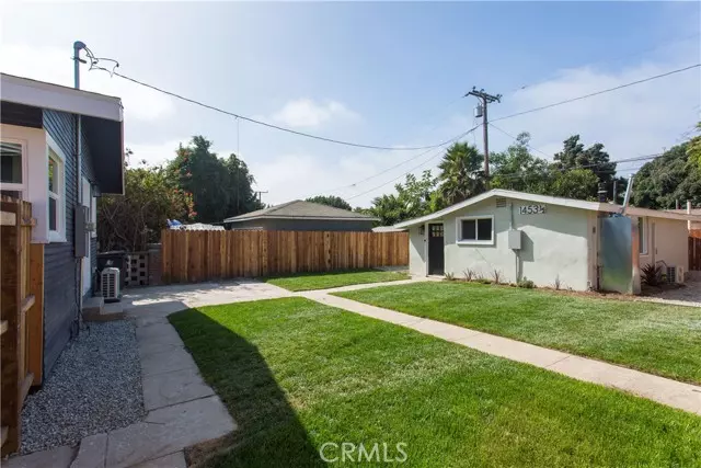 1453 Newport Avenue, Long Beach, CA 90804