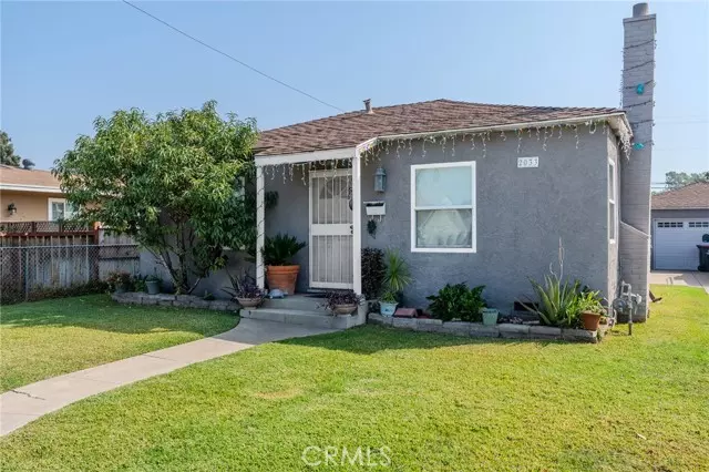 Santa Ana, CA 92707,2033 Cypress Avenue