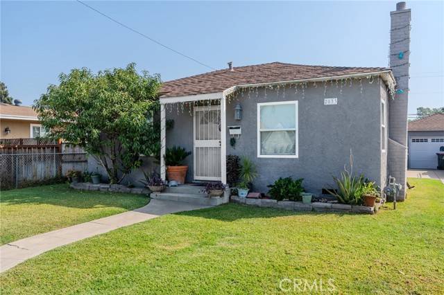 2033 Cypress Avenue, Santa Ana, CA 92707