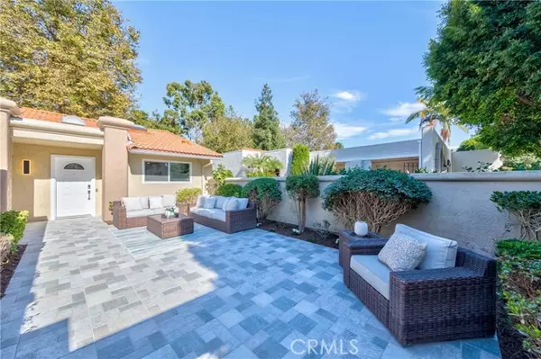 Laguna Woods, CA 92637,5538 Via La Mesa #B