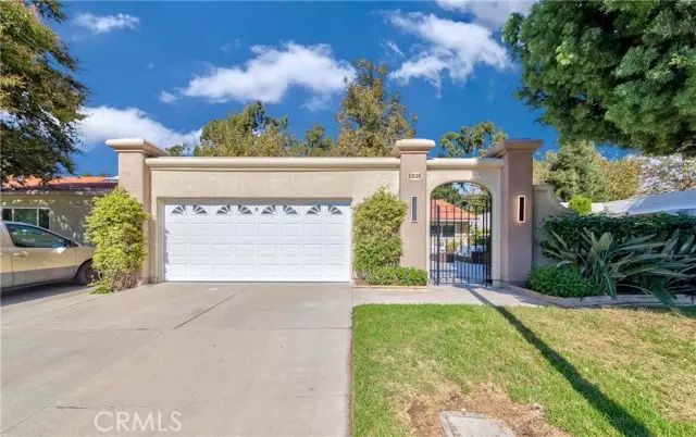 Laguna Woods, CA 92637,5538 Via La Mesa #B